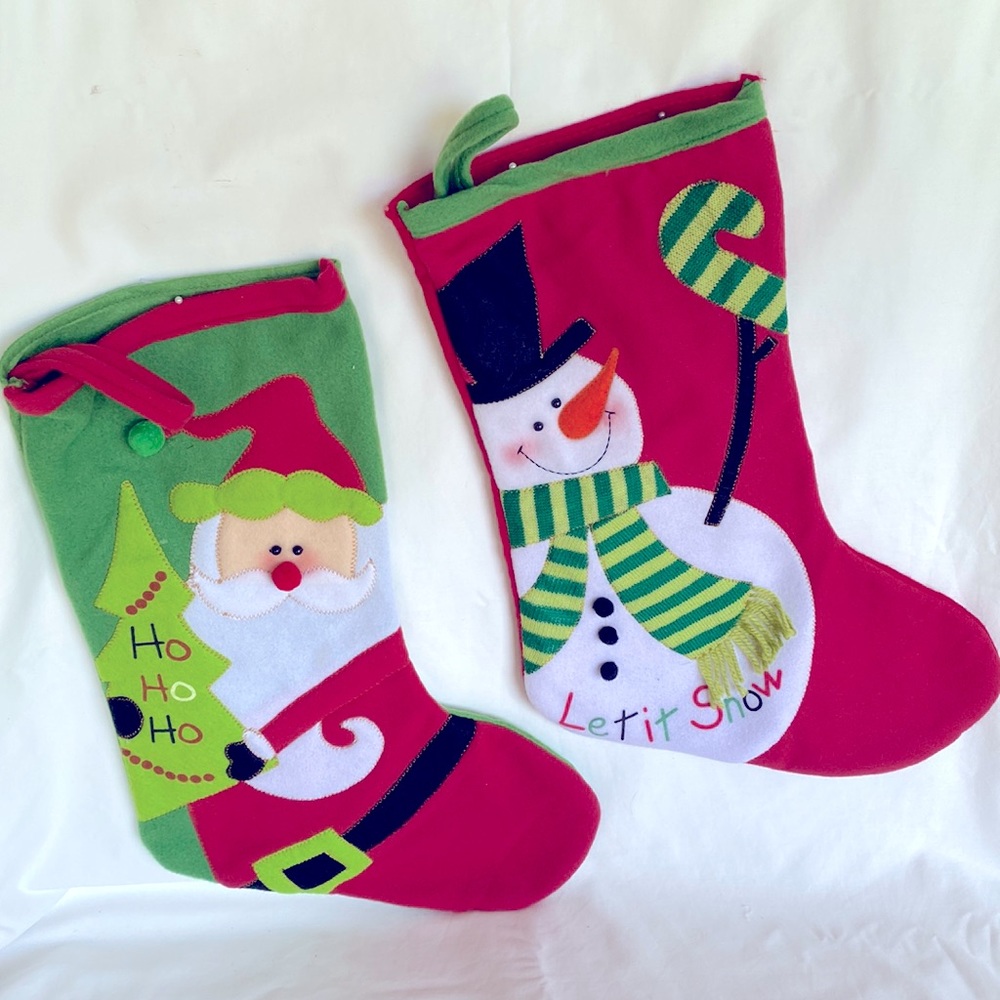 NWT Set Of 2 Very Pretty Well Made Cracker Barrel Christmas Stockings